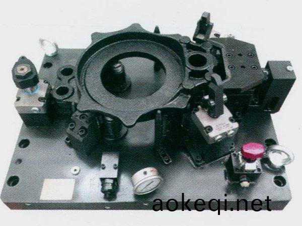 製動(dong)器(qi)底(di)闆液(ye)壓(ya)裌(jia)具(ju)